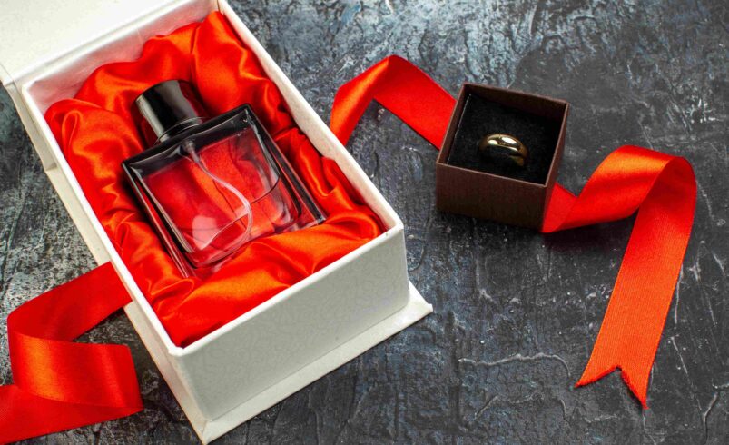 The Secret Behind Long Lasting Perfumes